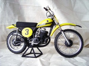 Suzuki 400 01