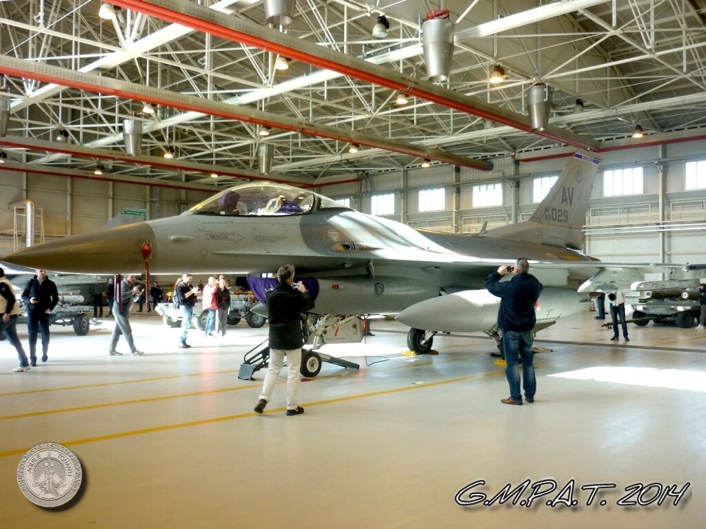 Aviano 13mar14