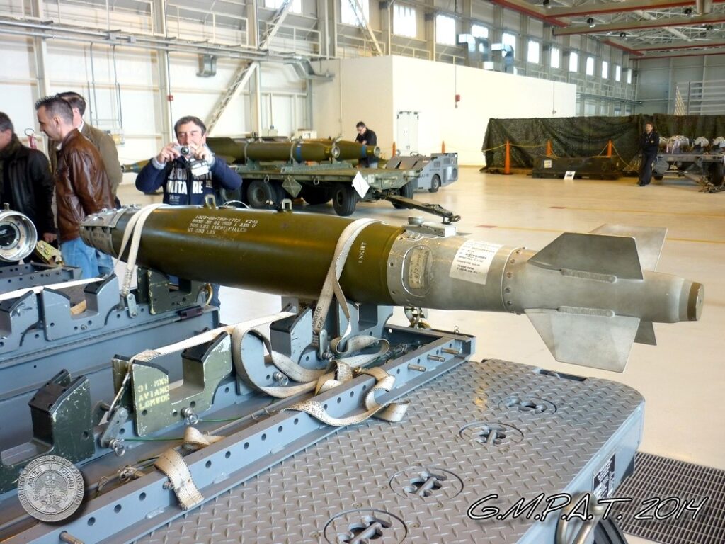 Aviano 13mar14
