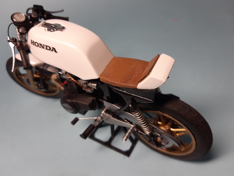 Honda CB 400 N Hawk
