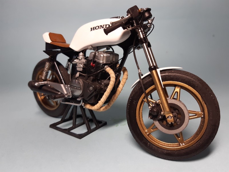 Honda CB 400 N Hawk